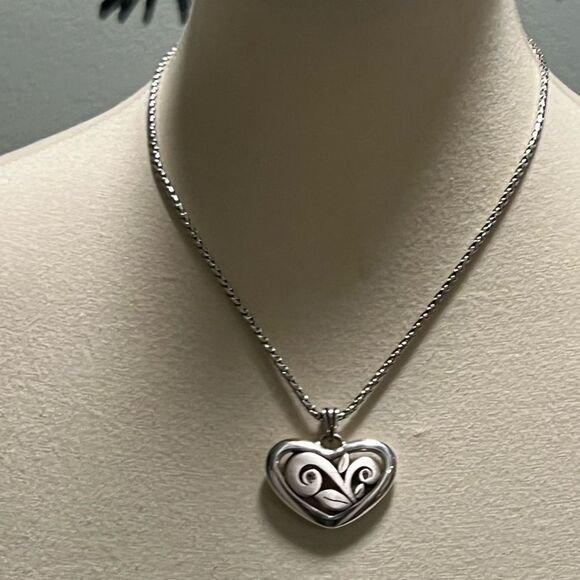 Brighton Silver Swirl Heart Necklace NWOT #BJNK - Picture 1 of 5